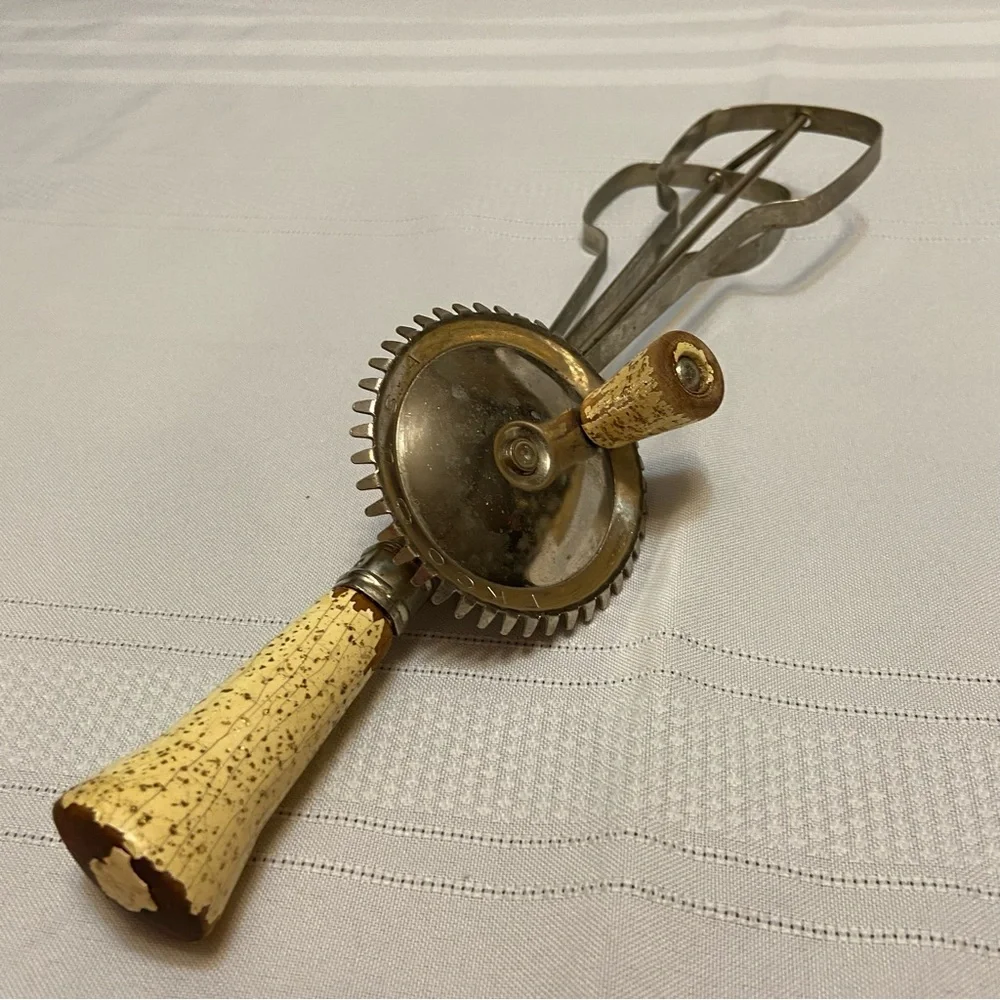Hand mixer - Vintage Hand mixer